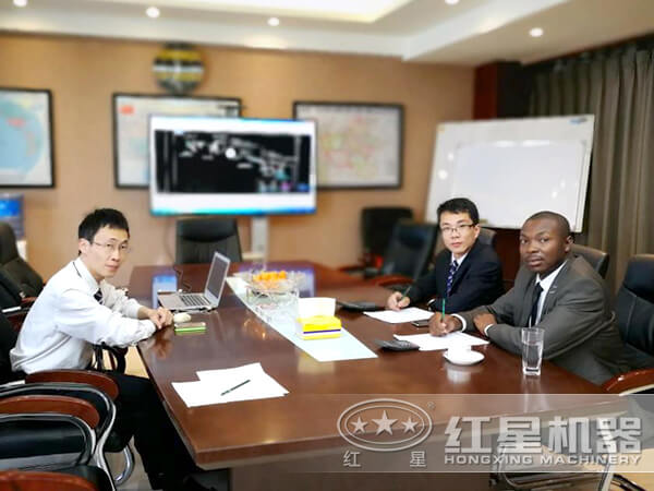 來廠咨詢、了解設(shè)備的客戶