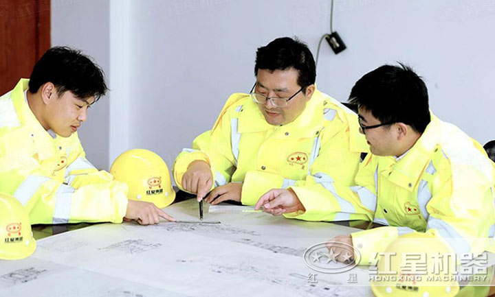 研發(fā)團隊，對設(shè)備進行設(shè)計、改進